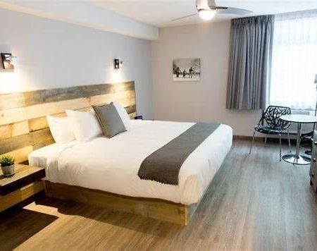 Hotel Far Hills Val-Morin Exterior foto