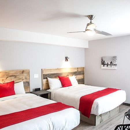 Hotel Far Hills Val-Morin Exterior foto